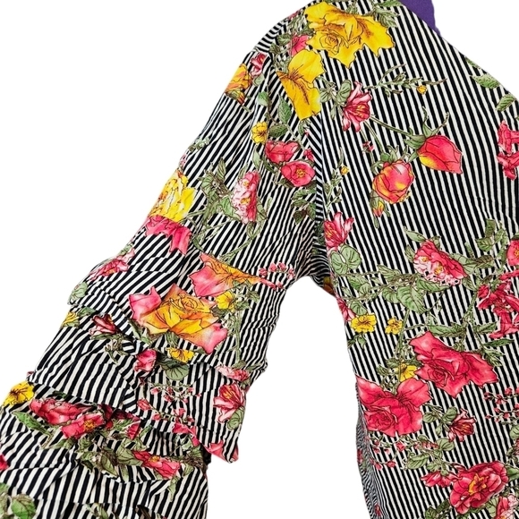 Rainbow Floral & Stripes Tiered Puff Sleeve Wrap Top Size 1X Women's Plus - Picture 4 of 8